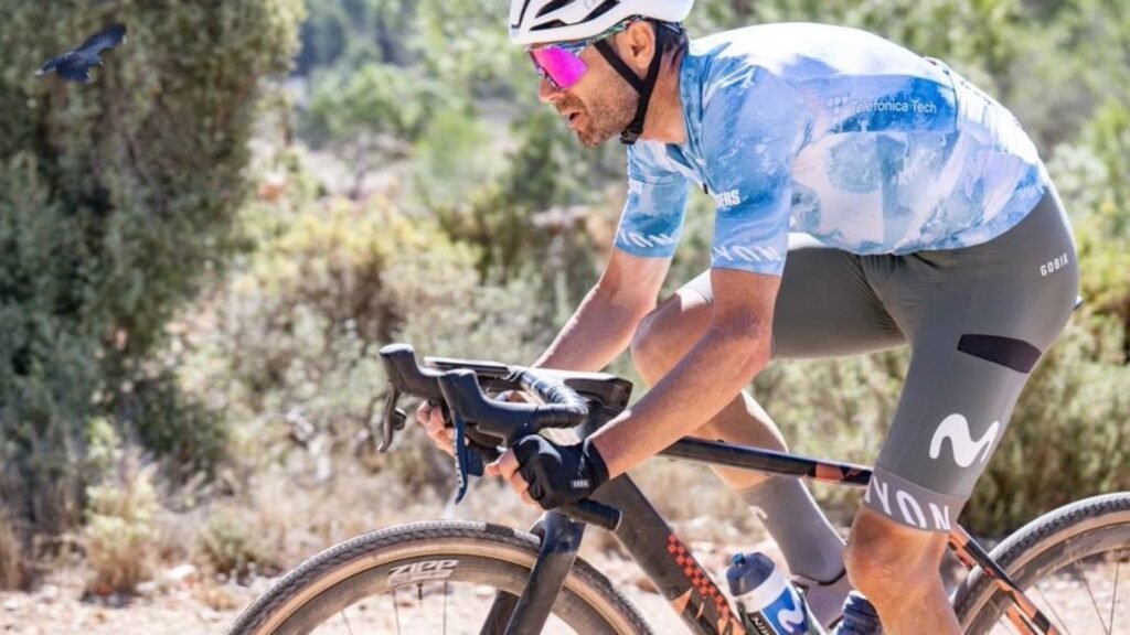 Alejandro Valverde haciendo gravel